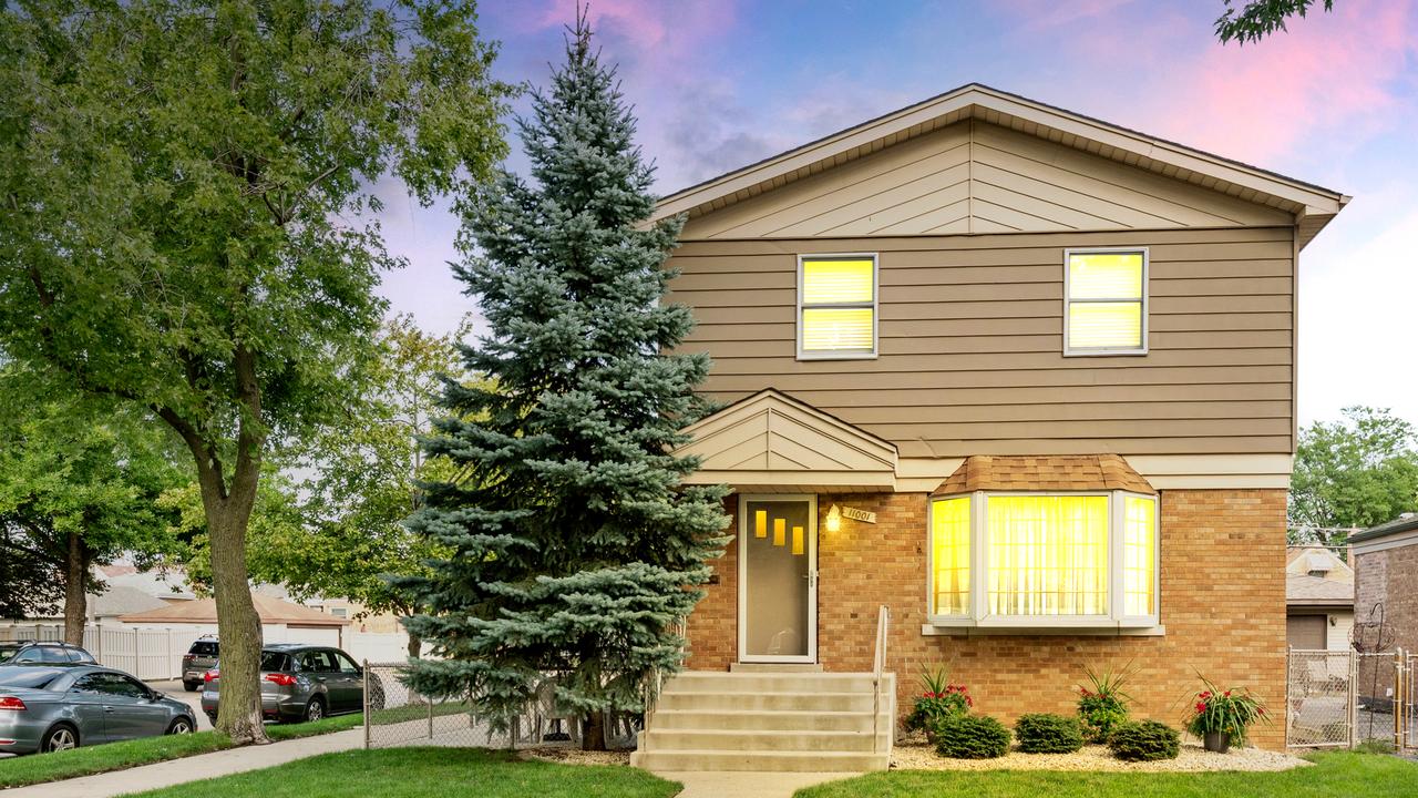 11001 S Ridgeway Ave., Chicago, IL 60655