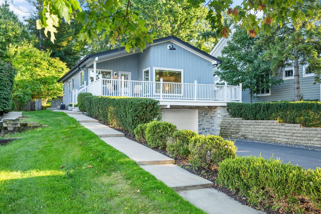 315 Park Ave., Clarendon Hills, IL 60514