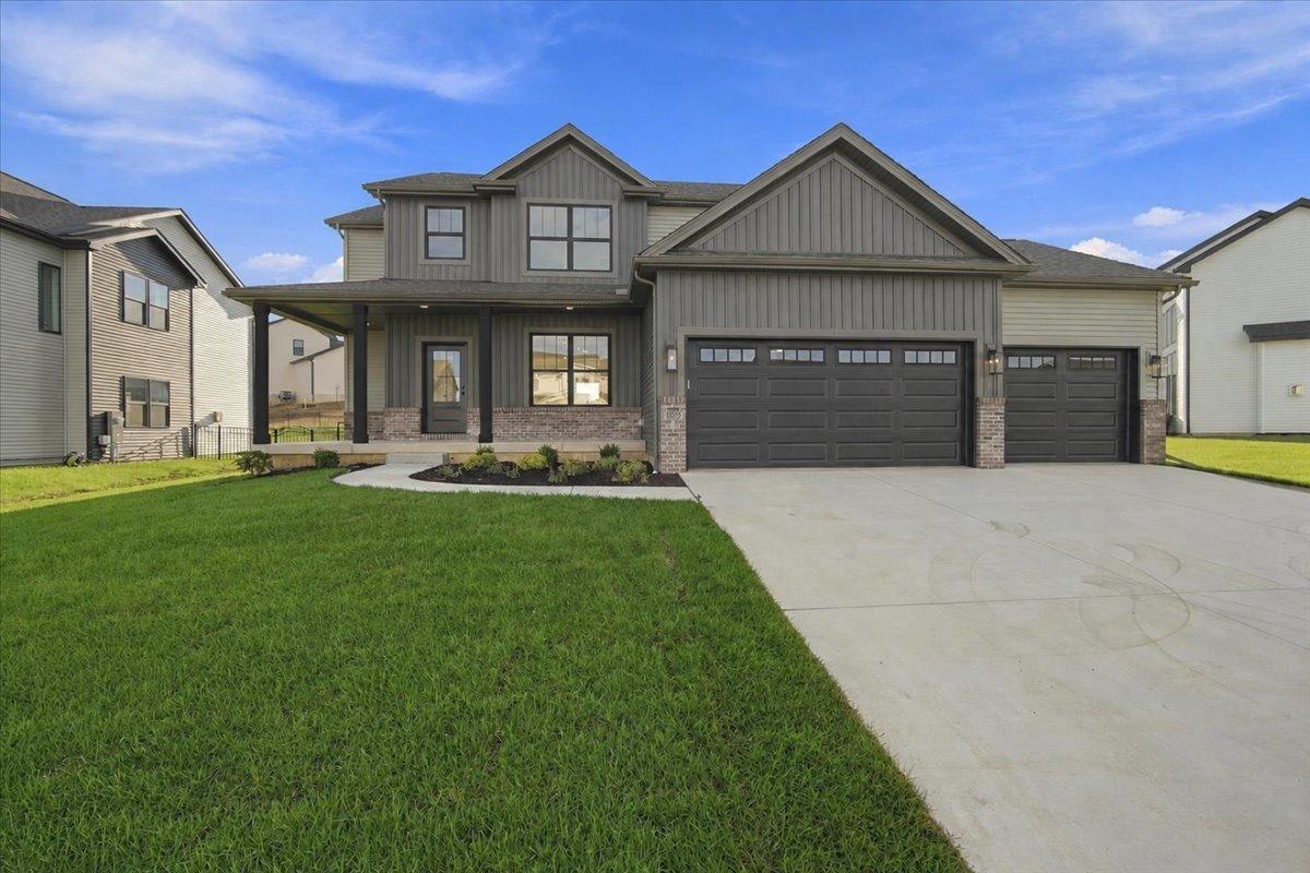 1003 Mount Carmel Rd., Bloomington, IL 61705