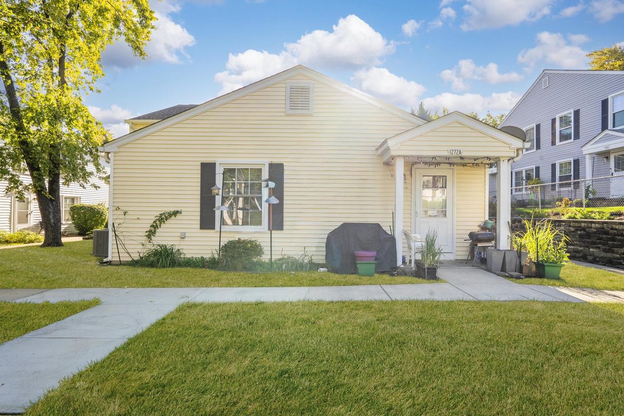 1272 Prairie Ave. #A, Glendale Heights, IL 60139