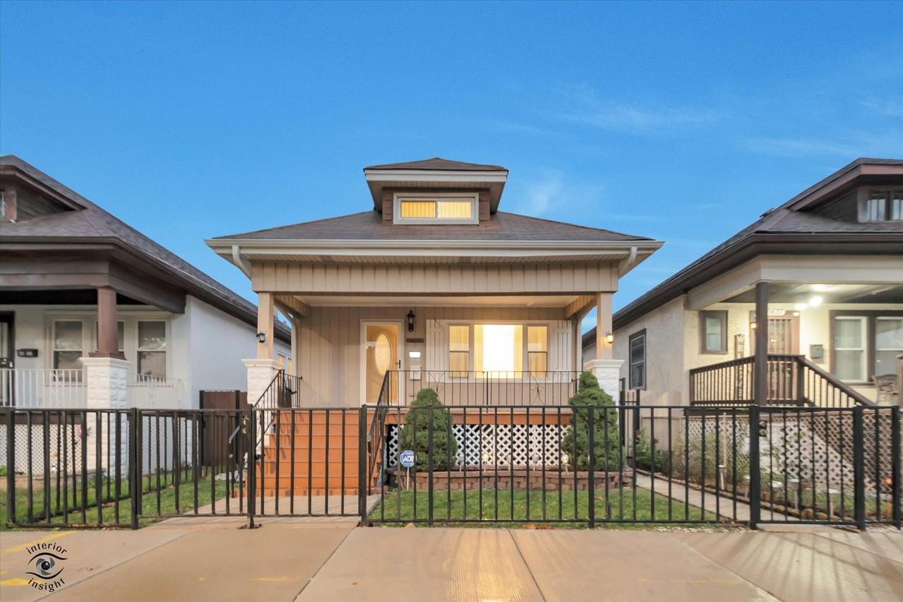 6635 S Francisco Ave., Chicago, IL 60629