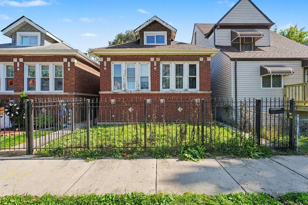 8843 S Carpenter St., Chicago, IL 60620