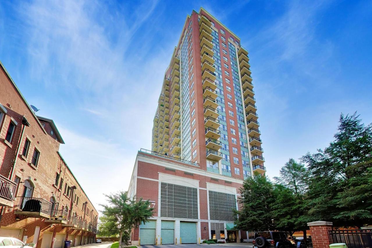 1717 S Prairie Ave. #1907, Chicago, IL 60616