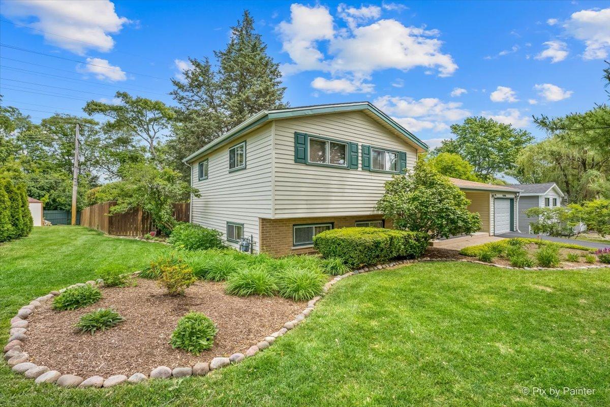 23W328 Great Western Ave., Glen Ellyn, IL 60137