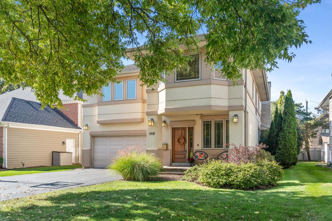 548 S Arlington Ave., Elmhurst, IL 60126
