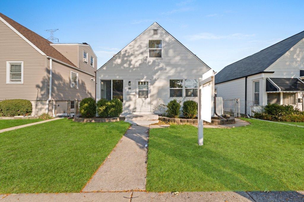 35 46th Ave., Bellwood, IL 60104