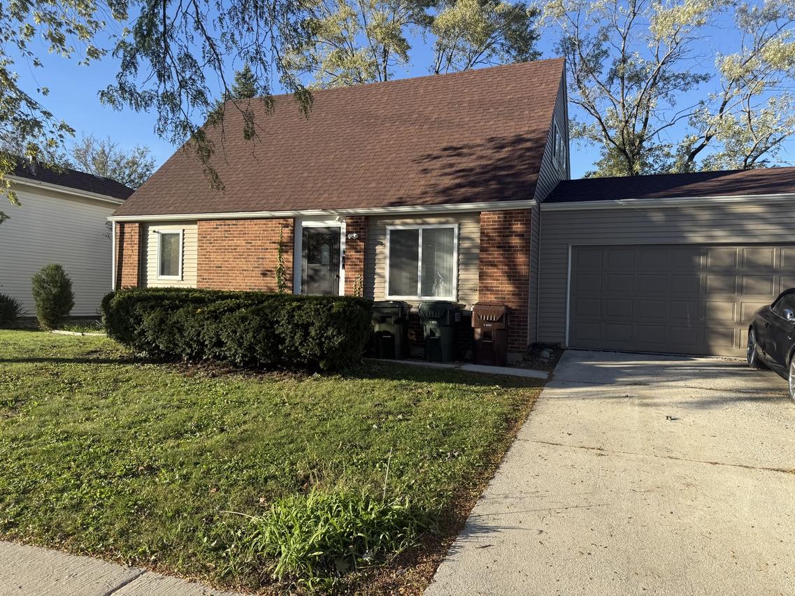 4614 Farmington Ave., Richton Park, IL 60471