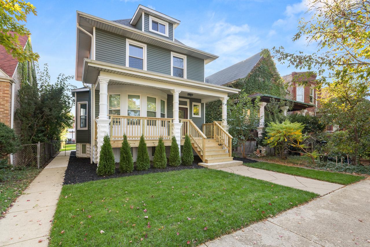 5071 W Pensacola Ave., Chicago, IL 60641