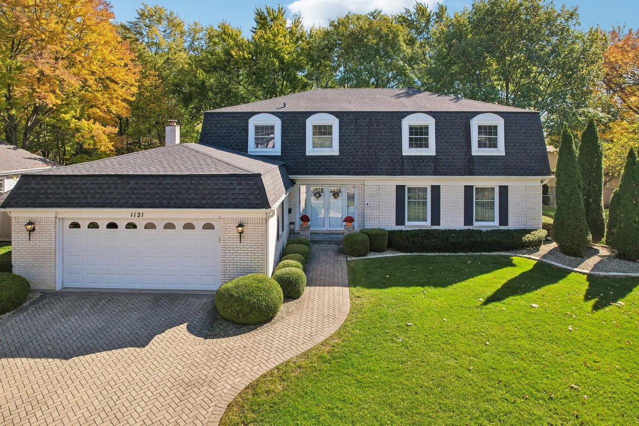 1121 W Skylark Dr., Palatine, IL 60067