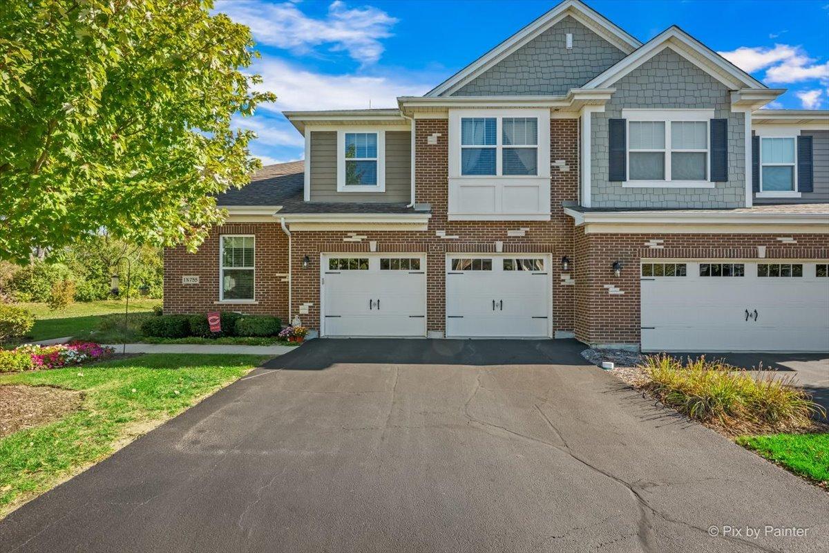 1N755 Redbud Ln., Winfield, IL 60190
