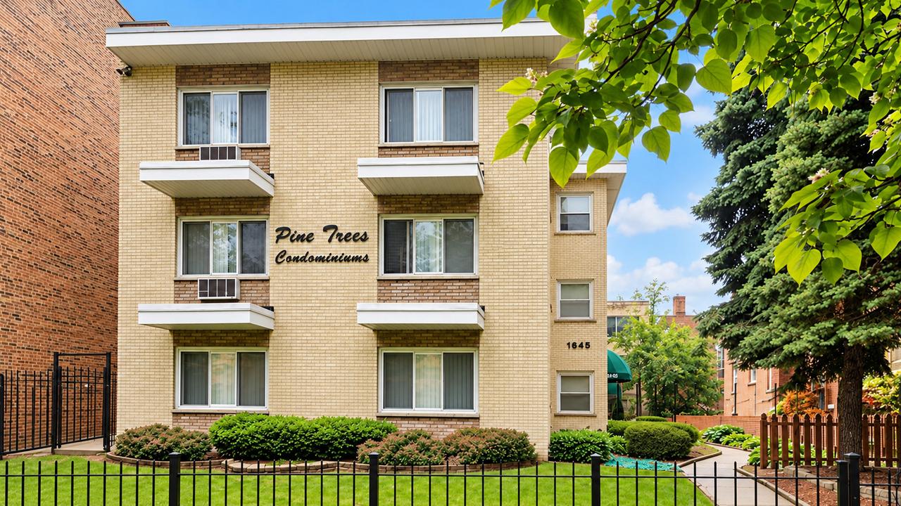 1645 W Farwell Ave. #3B, Chicago, IL 60626