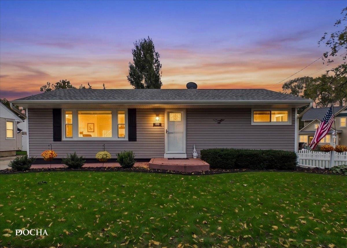 69 E Jackson St., Oswego, IL 60543