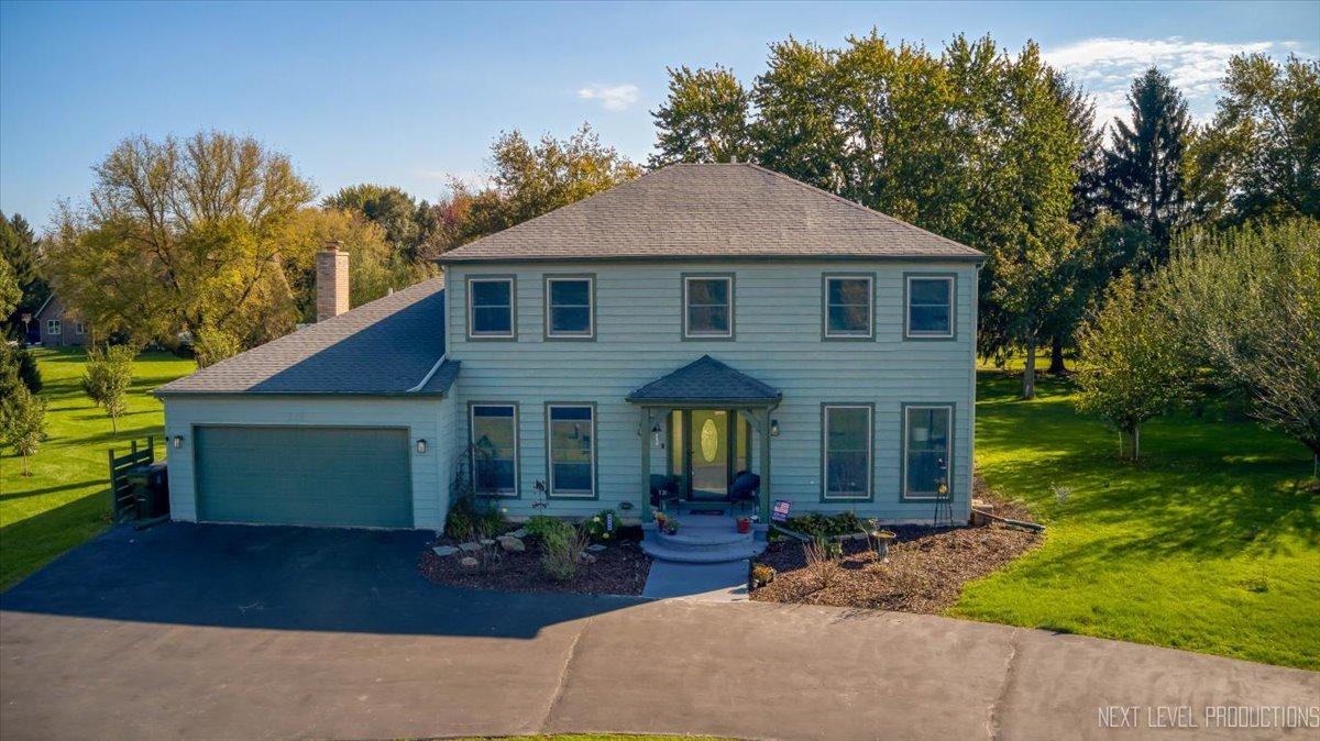 6N286 Creekside Dr., St. Charles, IL 60175