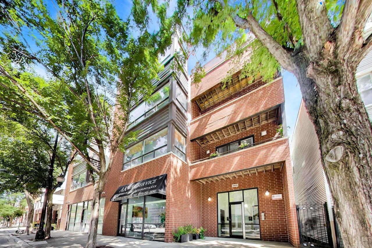 1835 N Milwaukee Ave. #401, Chicago, IL 60647