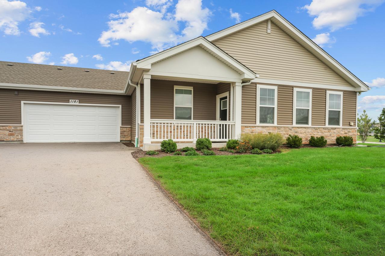 1181 Sonoma Ct., Pingree Grove, IL 60140