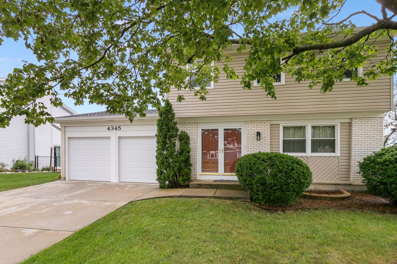 4345 Rock Cove Dr., Hoffman Estates, IL 60192