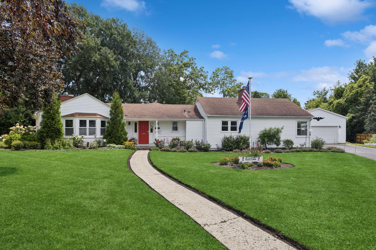 607 Rosedale Rd., Glenview, IL 60025
