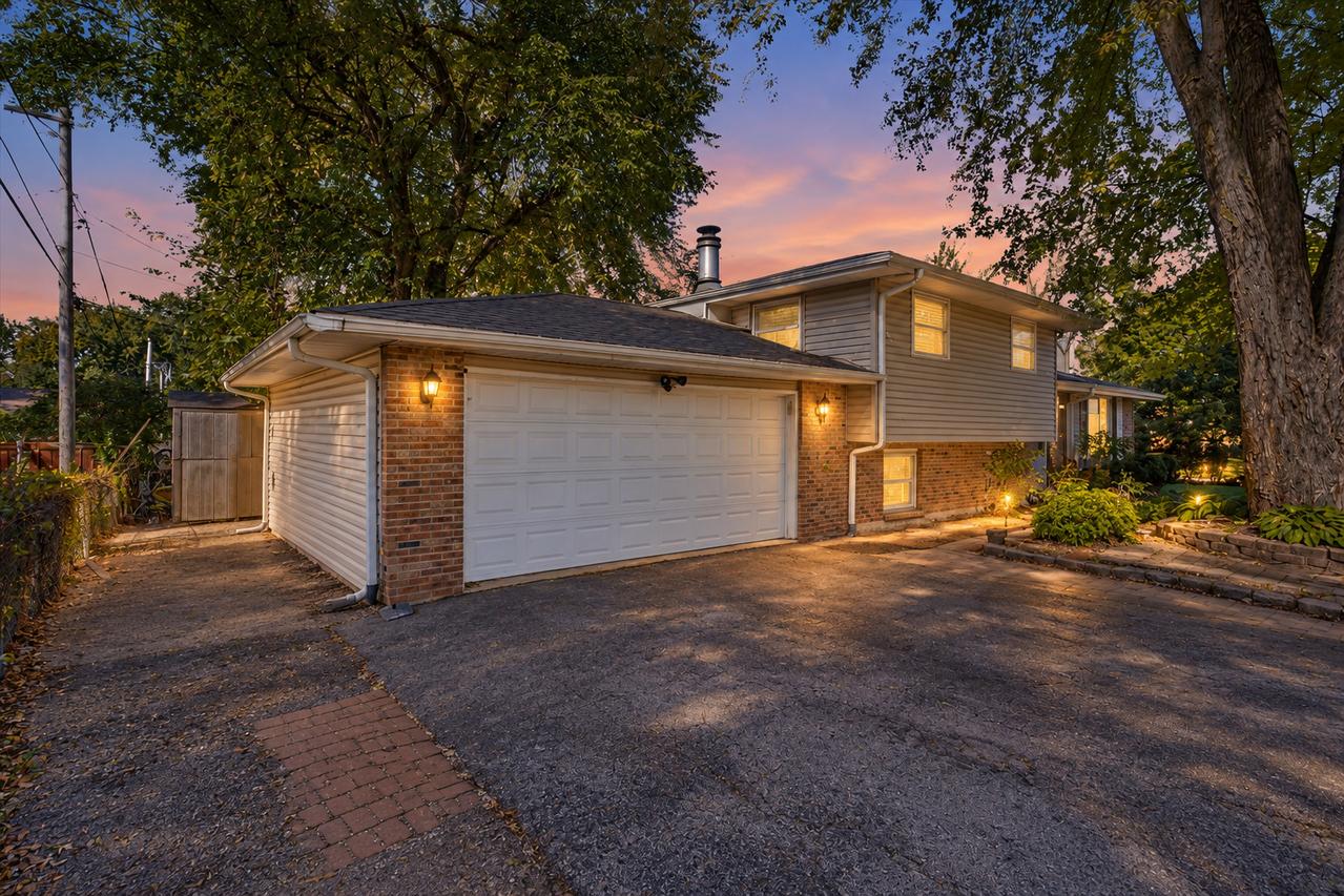 420 E Blair St., West Chicago, IL 60185