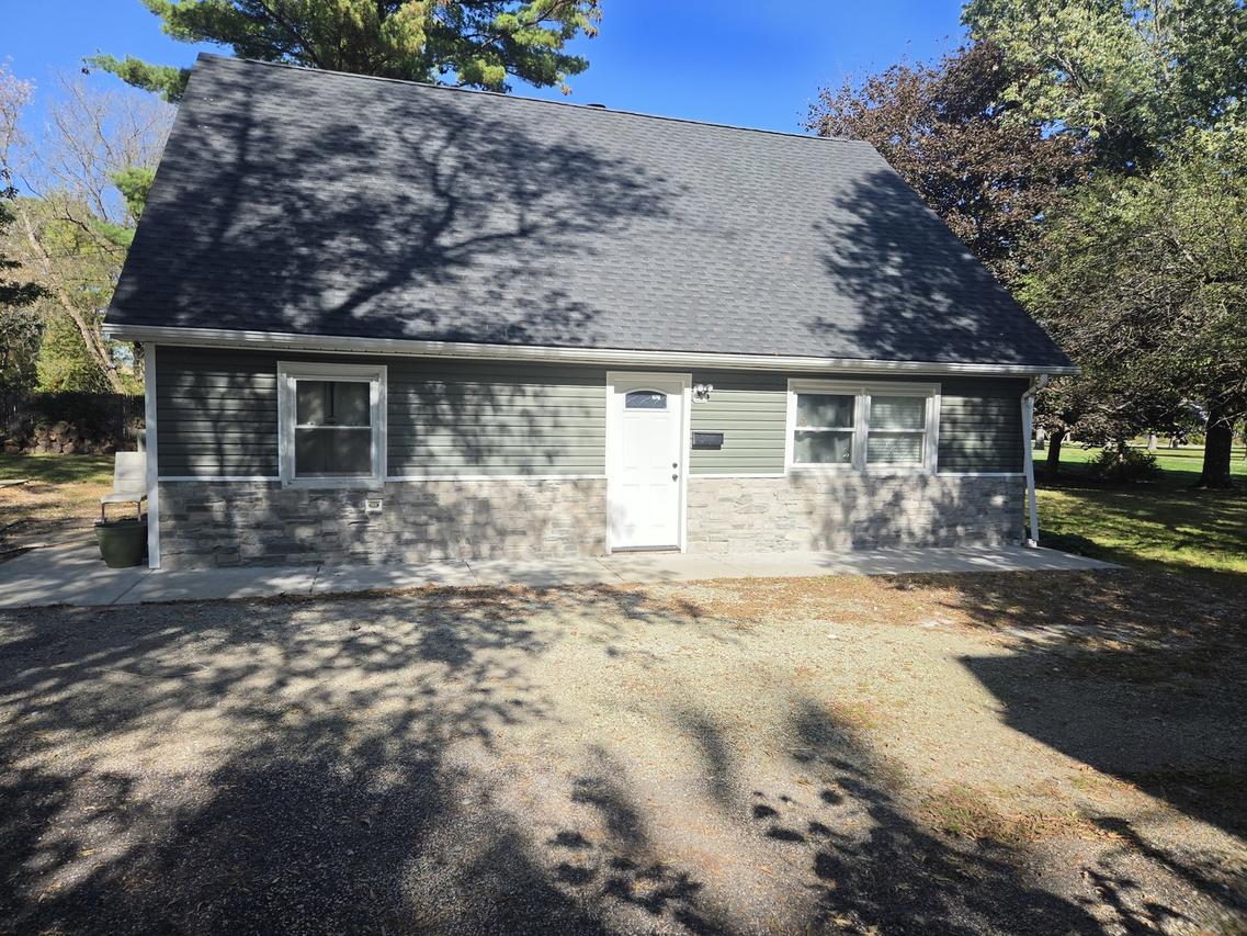 2818 Bethel Blvd., Zion, IL 60099