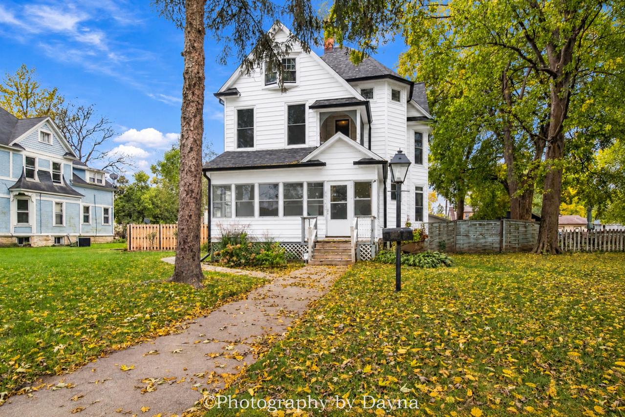 111 N Maple Streets, Momence, IL 60954