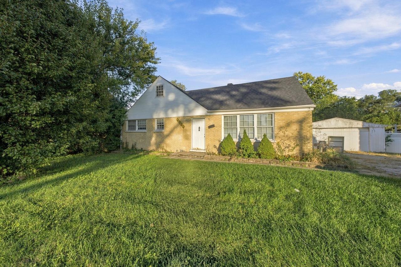 2329 Scott St., Melrose Park, IL 60164