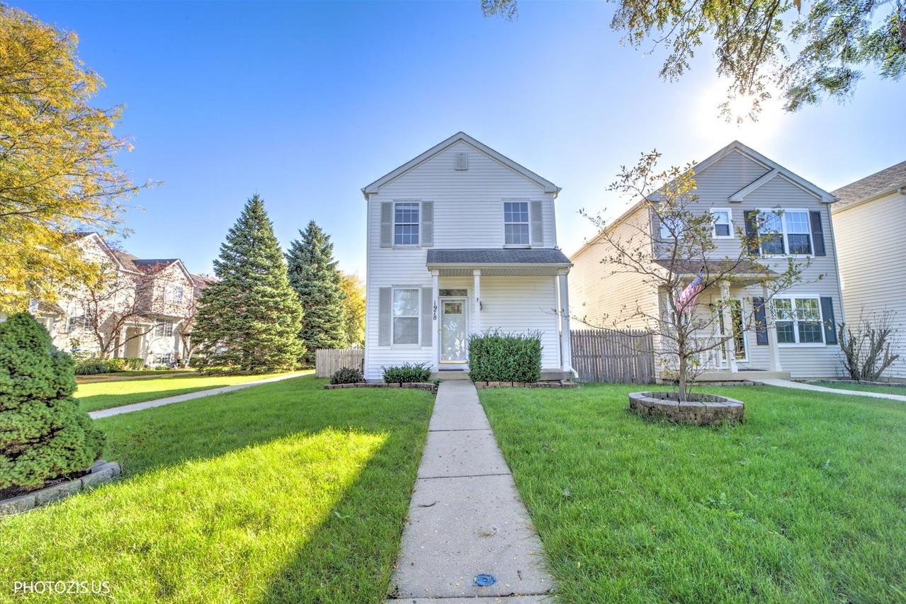 1978 Middlebury Dr., Aurora, IL 60503