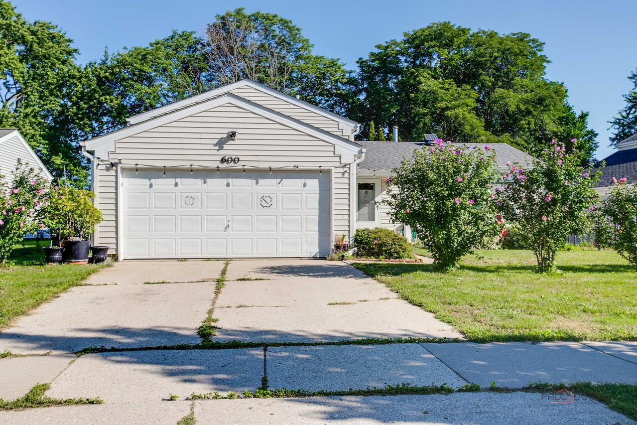 600 Thompson Blvd., Buffalo Grove, IL 60089