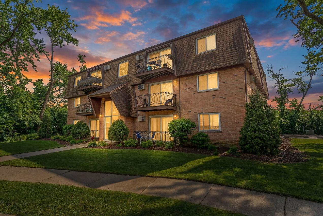 4809 Engle Rd. #1C, Alsip, IL 60803