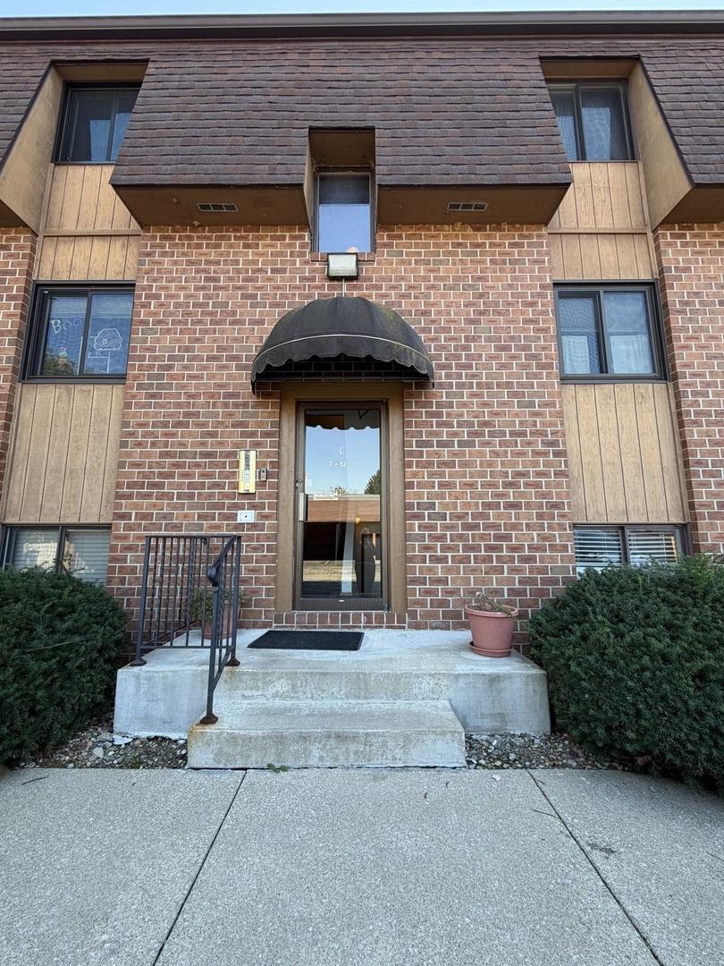 1010 Arlene Ct. #7, Bloomington, IL 61701
