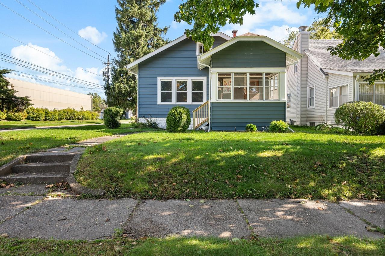 2001 29th St., Rock Island, IL 61201
