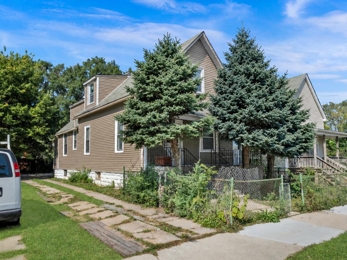 11548 S State St., Chicago, IL 60628