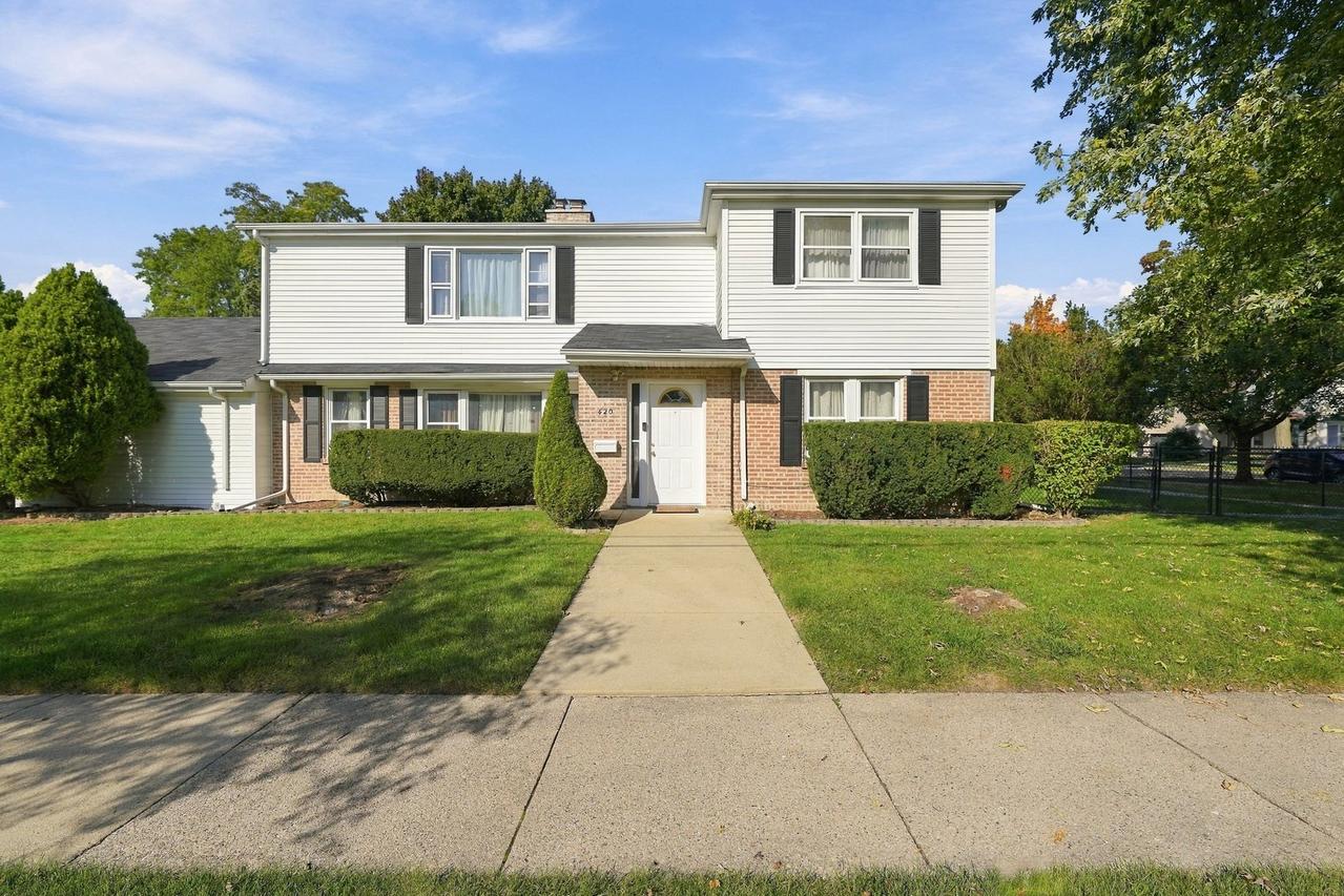 620 E Maple St., Lombard, IL 60148