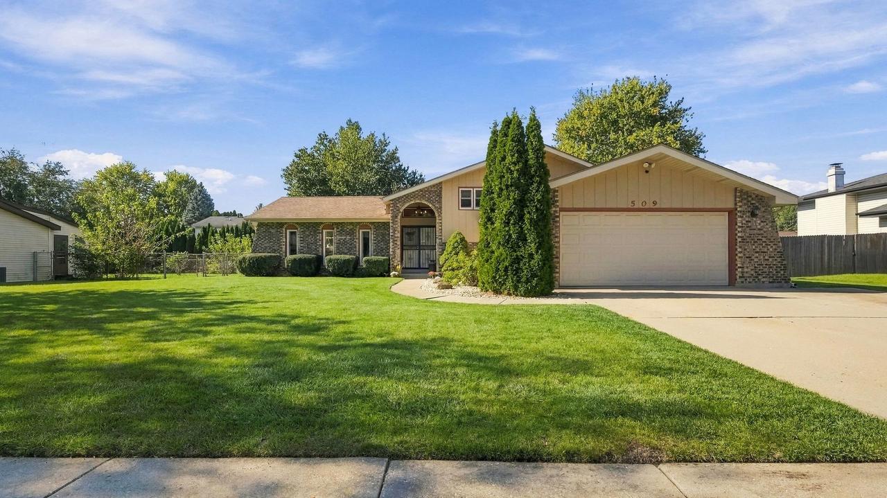 509 Danny Dr., Shorewood, IL 60404