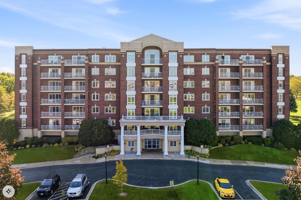 7061 W Touhy Ave. #710, Niles, IL 60714