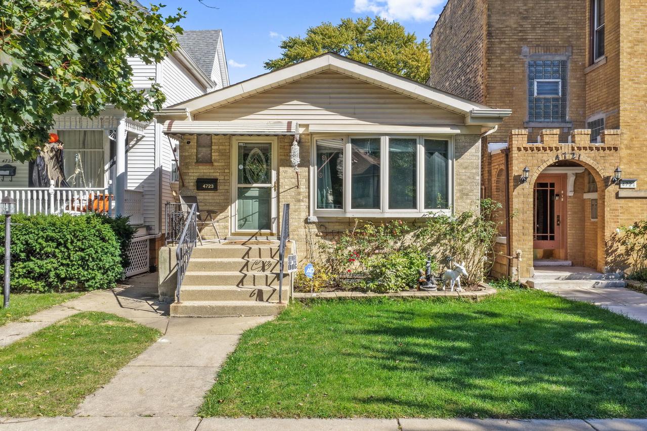 4723 N Kilbourn Ave., Chicago, IL 60630