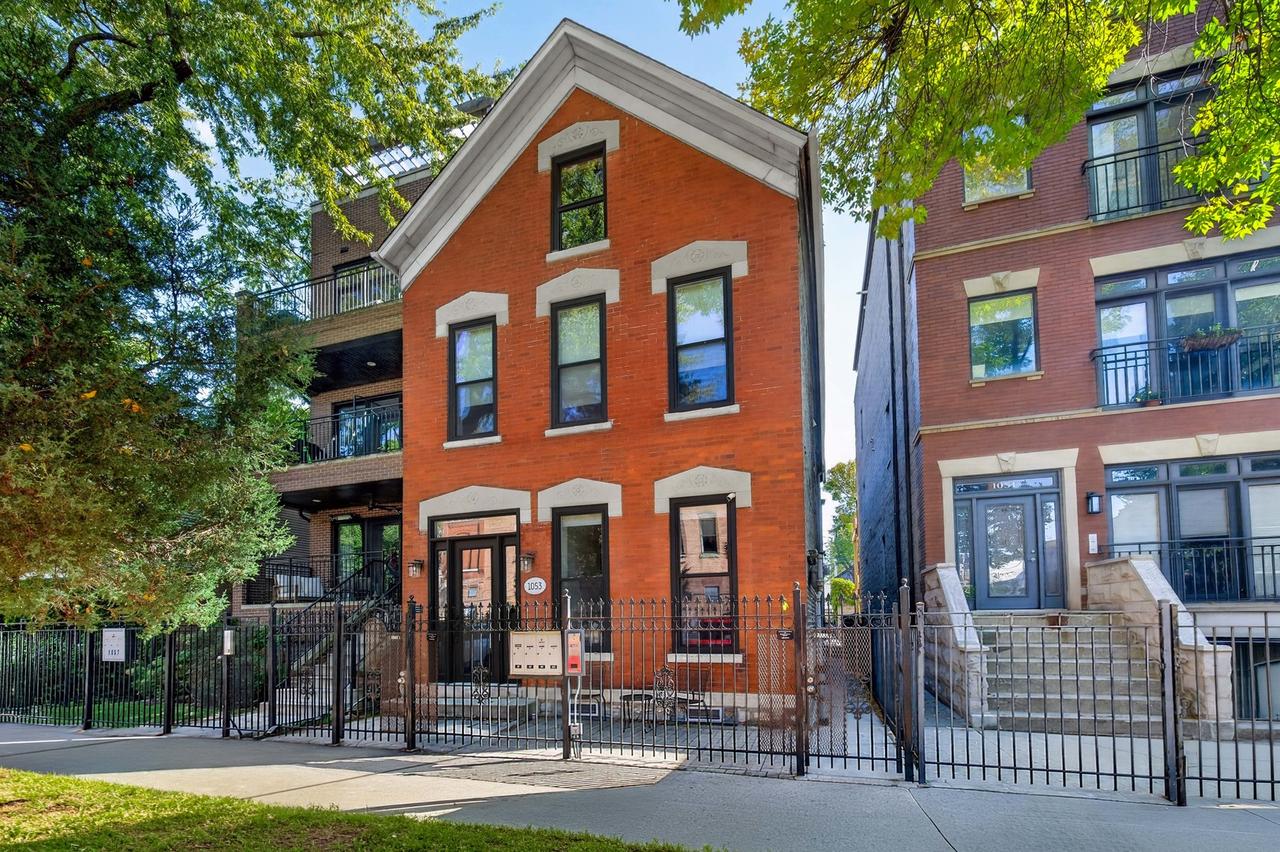 1053 N Winchester Ave., Chicago, IL 60622