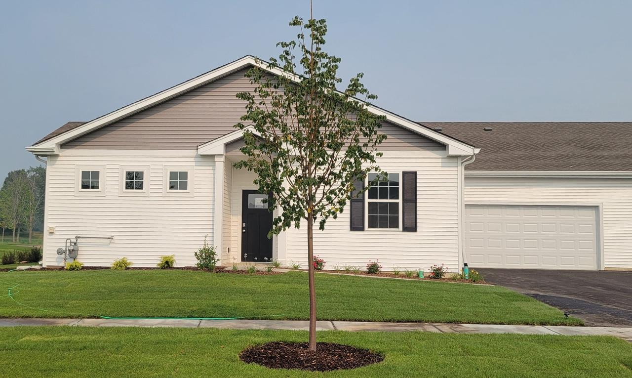 6464 Maple Glen Dr., Wonder Lake, IL 60097
