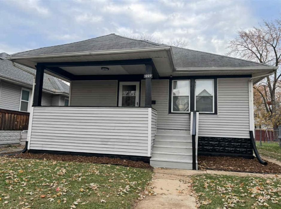 1227 Emerald Ave., Chicago Heights, IL 60411