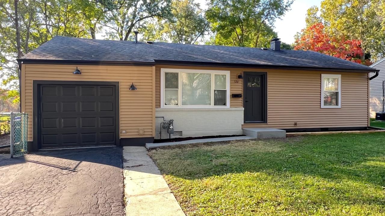 526 Crest St., Wheaton, IL 60187