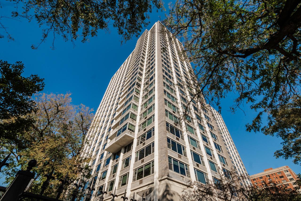 4250 N Marine Dr. #1412, Chicago, IL 60613