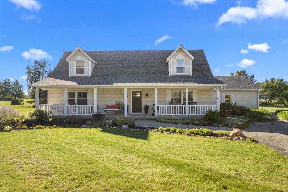 9N424 Tamara Dr., Elgin, IL 60124