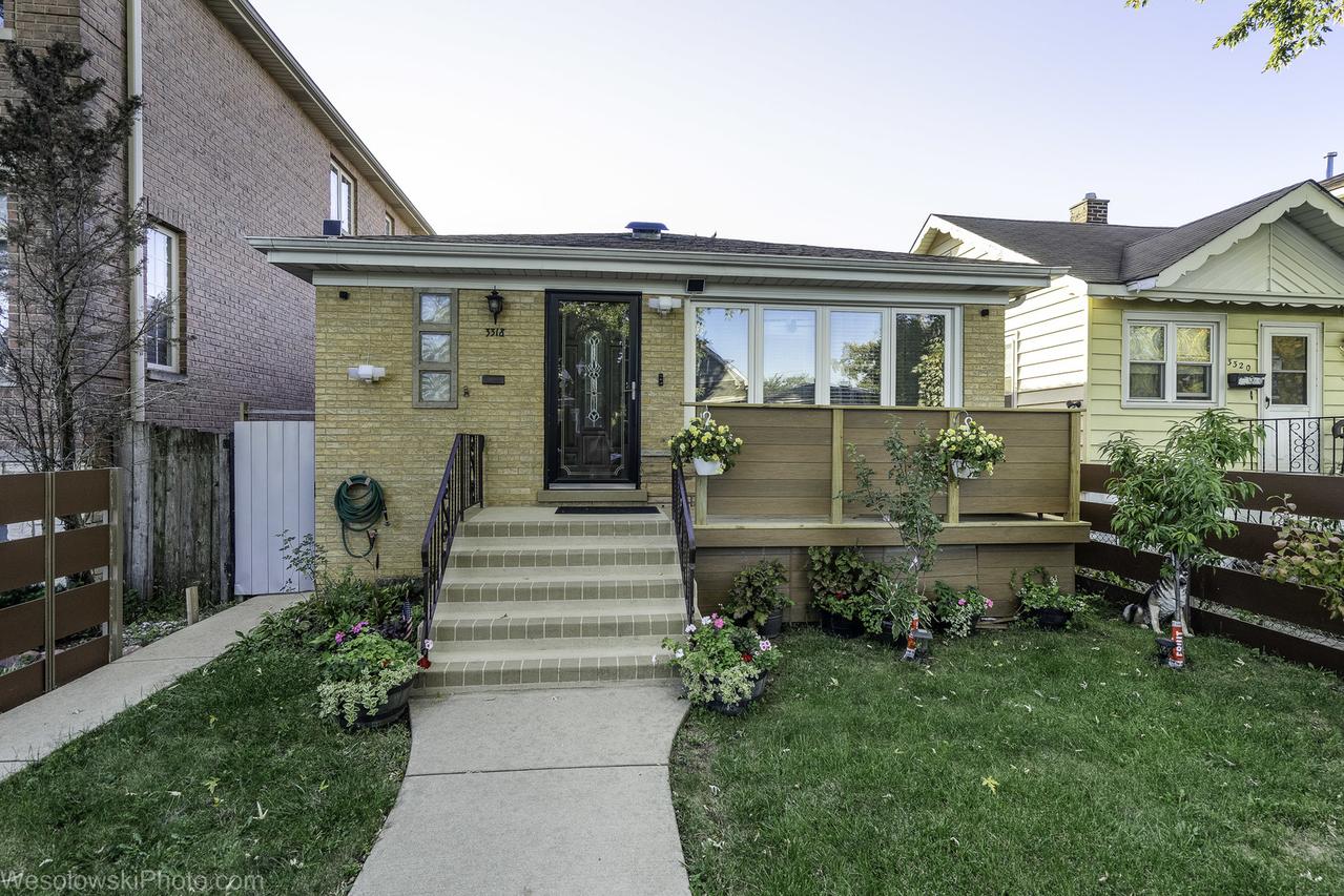 3318 N Oriole Ave., Chicago, IL 60634