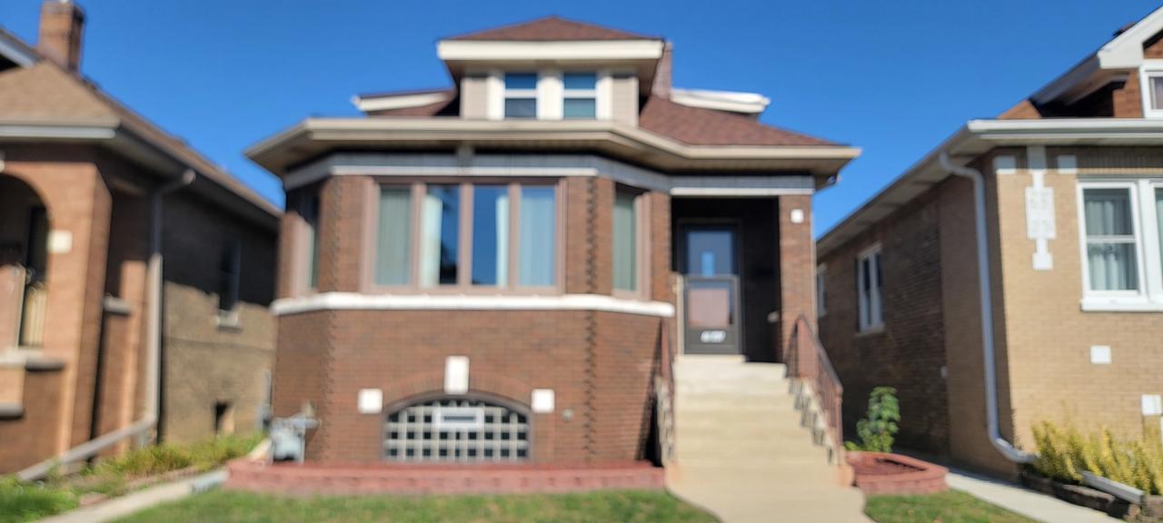 7940 W Oakleaf Ave., Elmwood Park, IL 60707