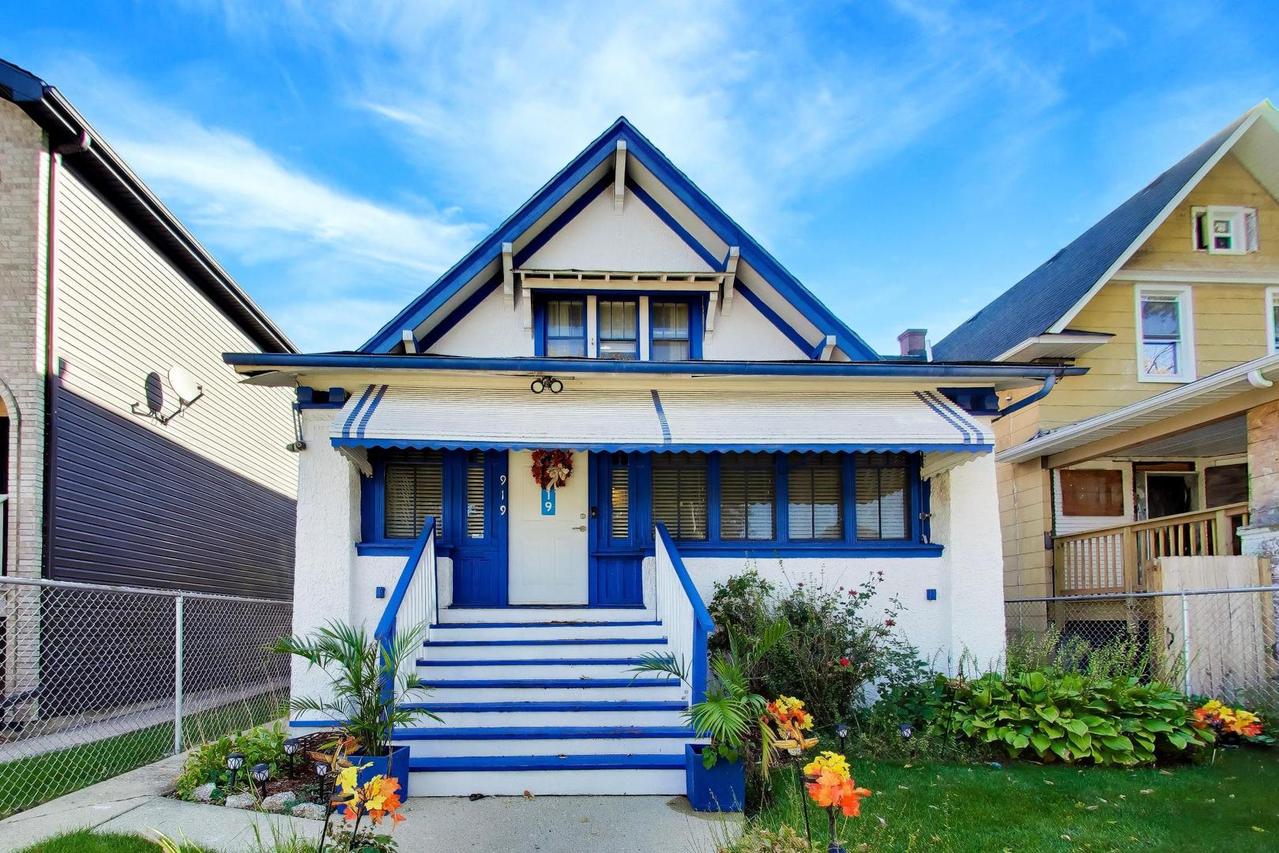 919 N Lorel Ave., Chicago, IL 60651