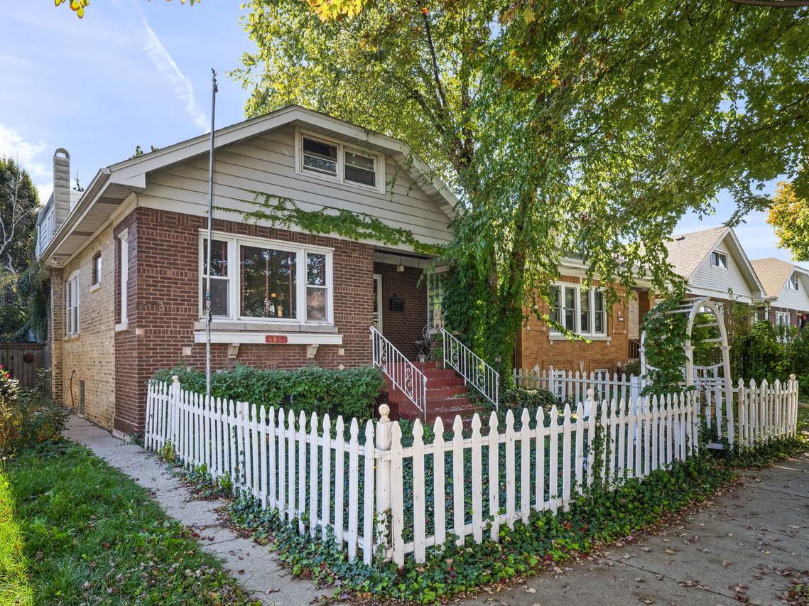 4847 W Newport Ave., Chicago, IL 60641