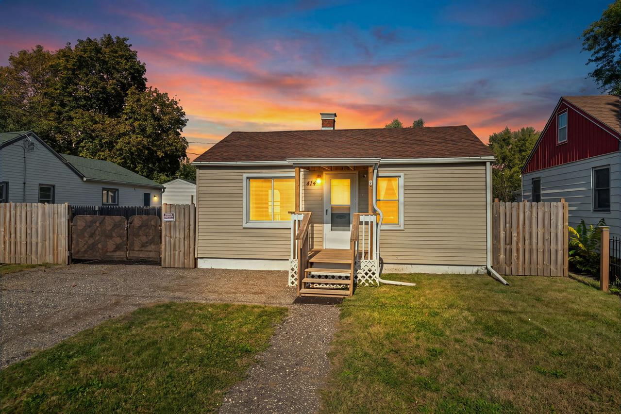 414 Old Harlem Rd., Machesney Park, IL 61115