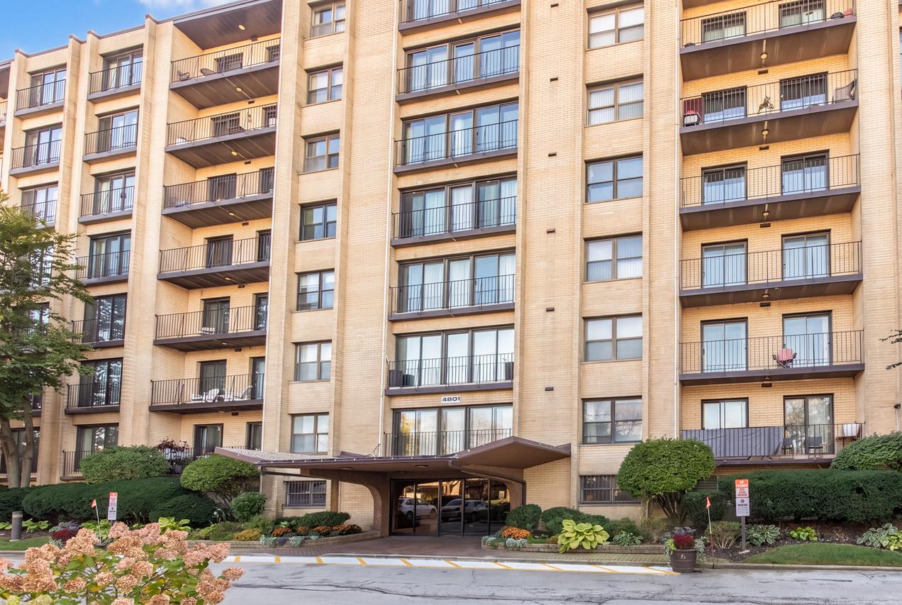 4601 W Touhy Ave. #506, Lincolnwood, IL 60712