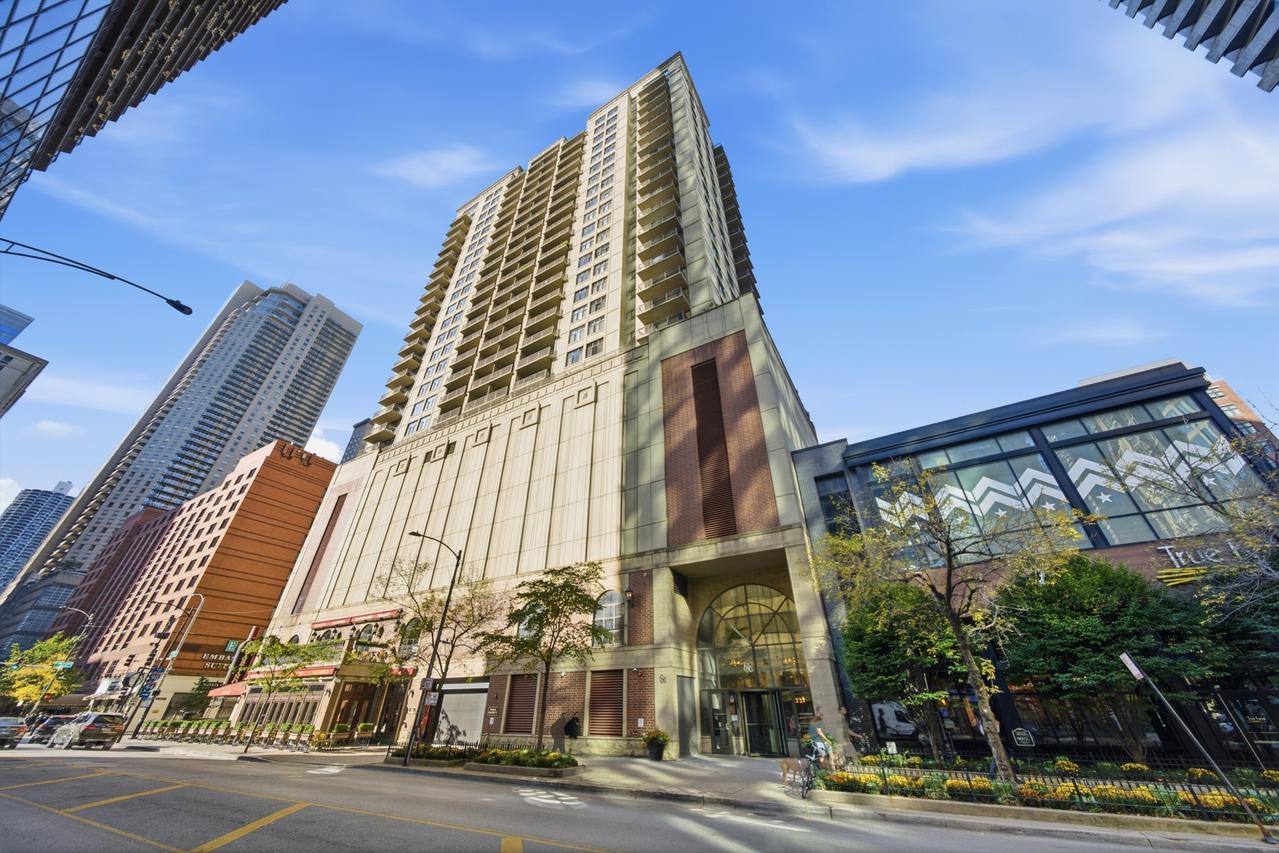 630 N State St. #1208, Chicago, IL 60654