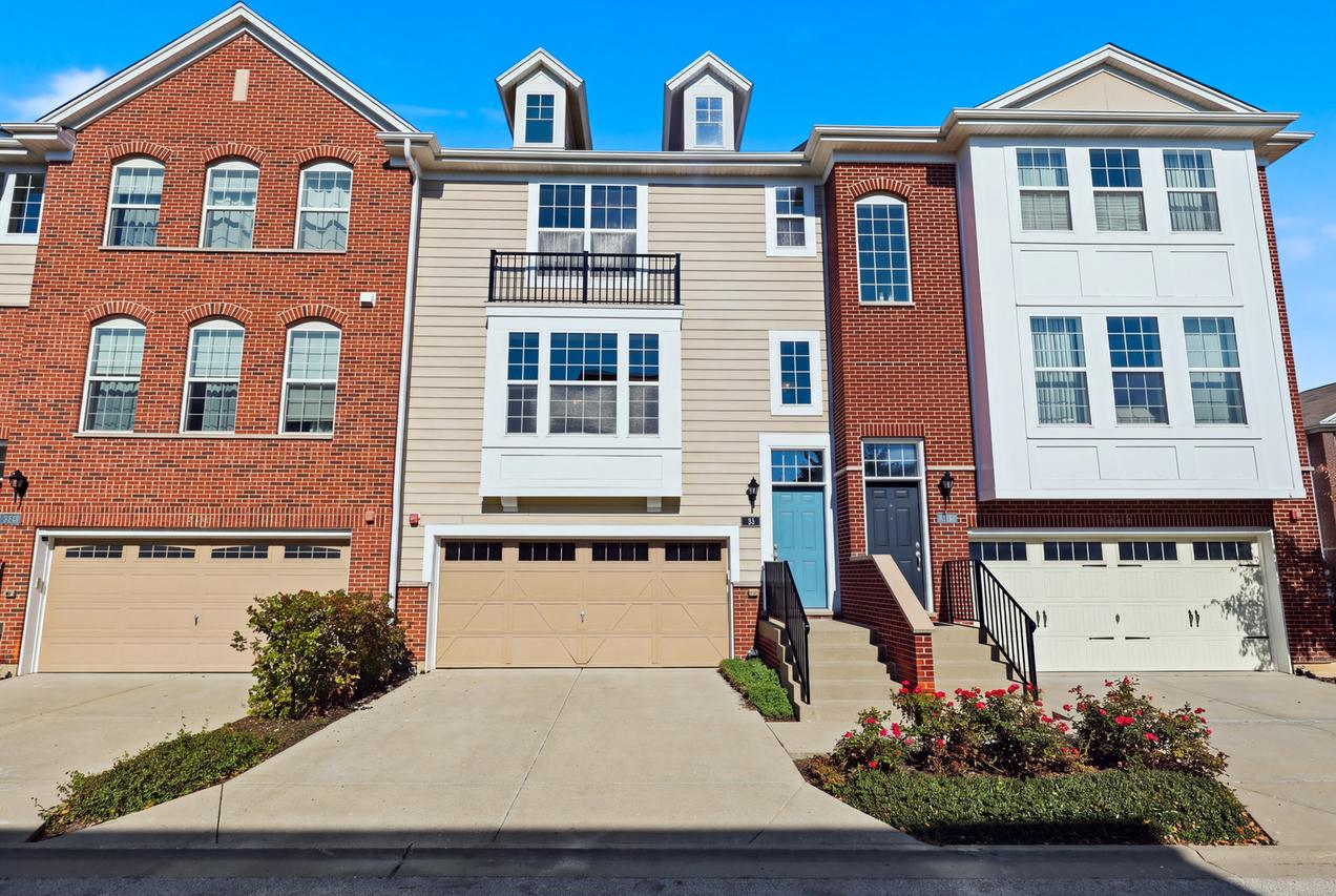 21 Jasmine Ct., Schaumburg, IL 60194