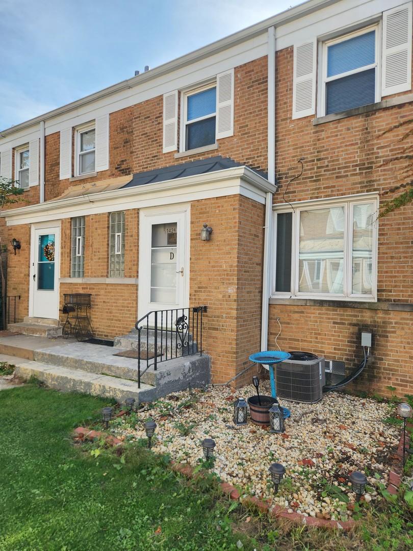 1424 N Harlem Ave. #D, River Forest, IL 60305